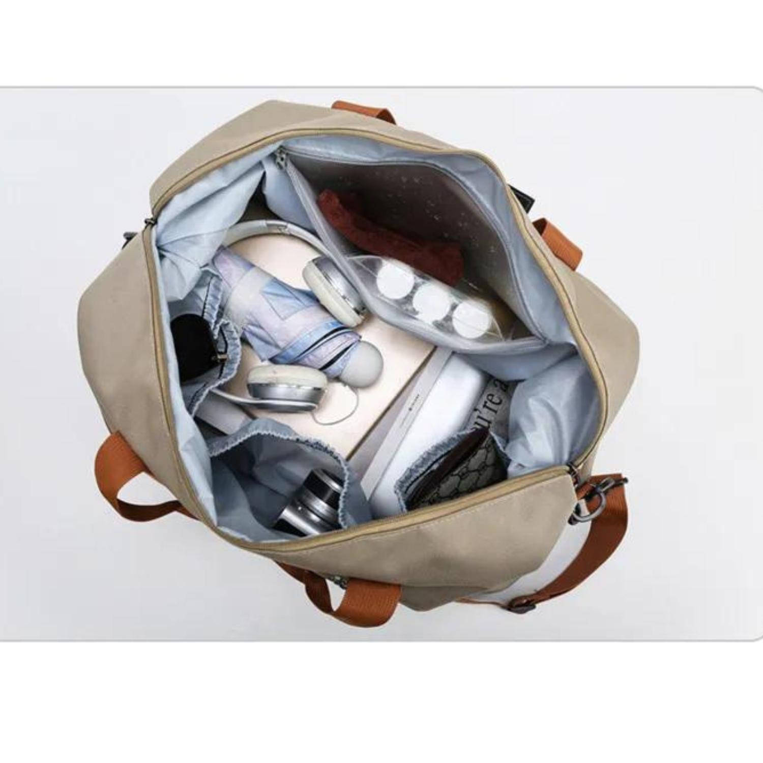 Das Abenteuer wartet: Robuste Reisetasche mit Nass-/Trockenfach