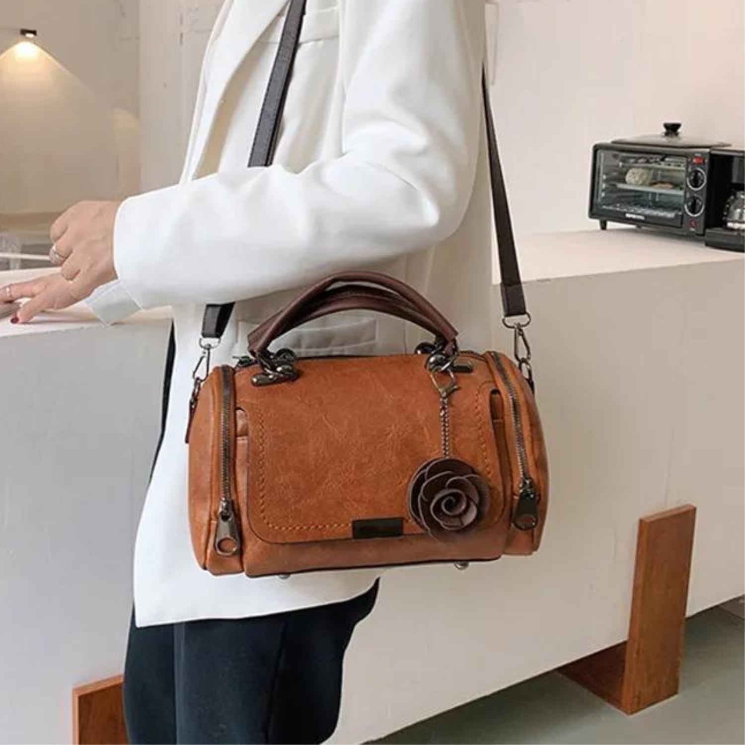 Schicke florale Eleganz – Fashion Boston Handtasche