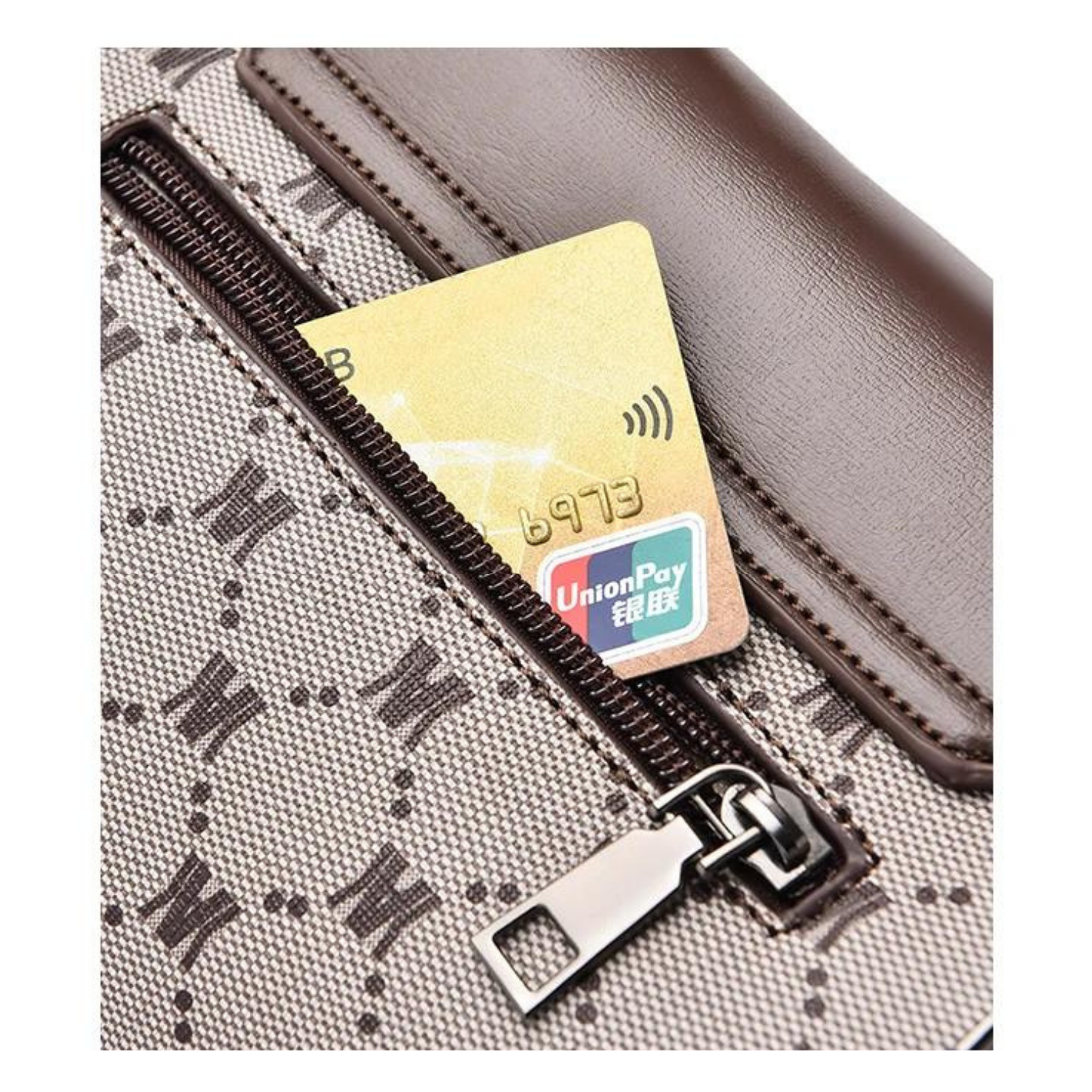 Elegante Umhängetasche mit Monogramm