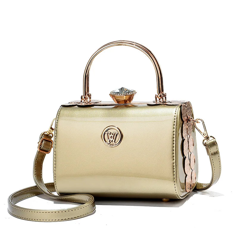 Elegante kleine quadratische Handtasche aus hellem Leder - Hochwertige Damen-Umhängetasche