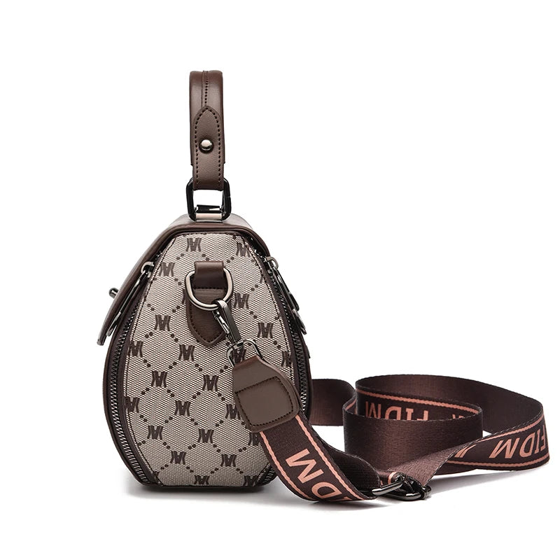 Elegante Umhängetasche mit Monogramm
