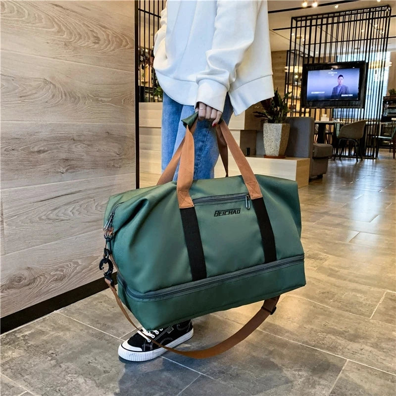 Das Abenteuer wartet: Robuste Reisetasche mit Nass-/Trockenfach