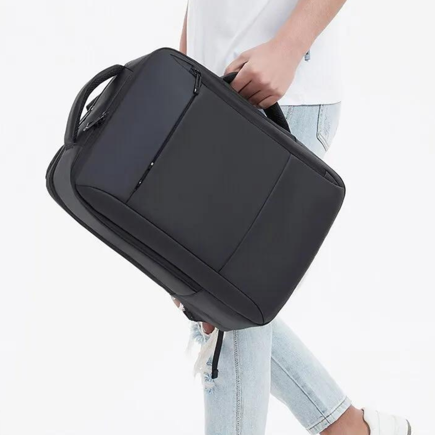 Tech-Savvy Commuter: Modern USB Charging Laptop Backpack