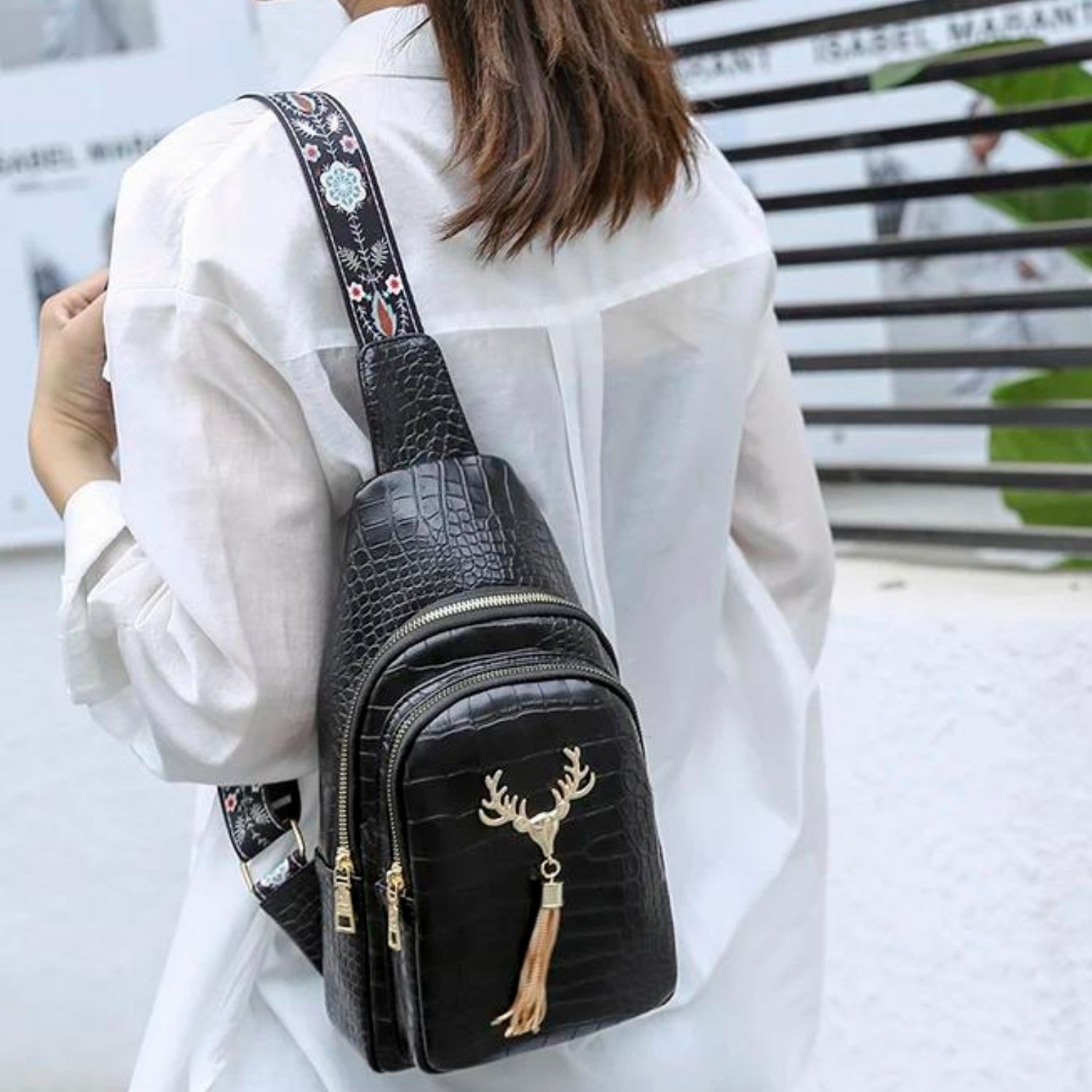 Elegant Alligator Pattern Sling Chest Bag