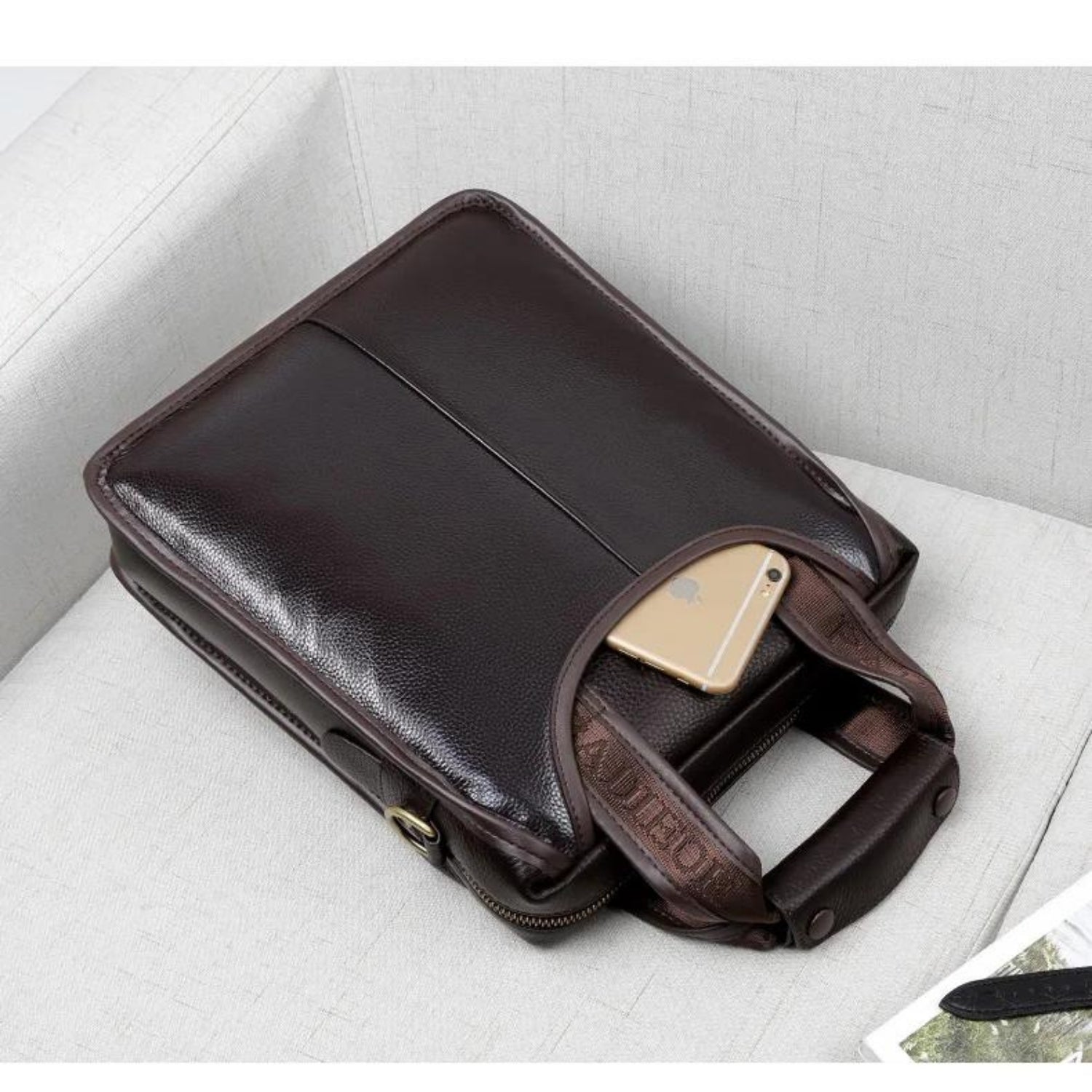 Sophisticated Vintage Leather Men’s Briefcase