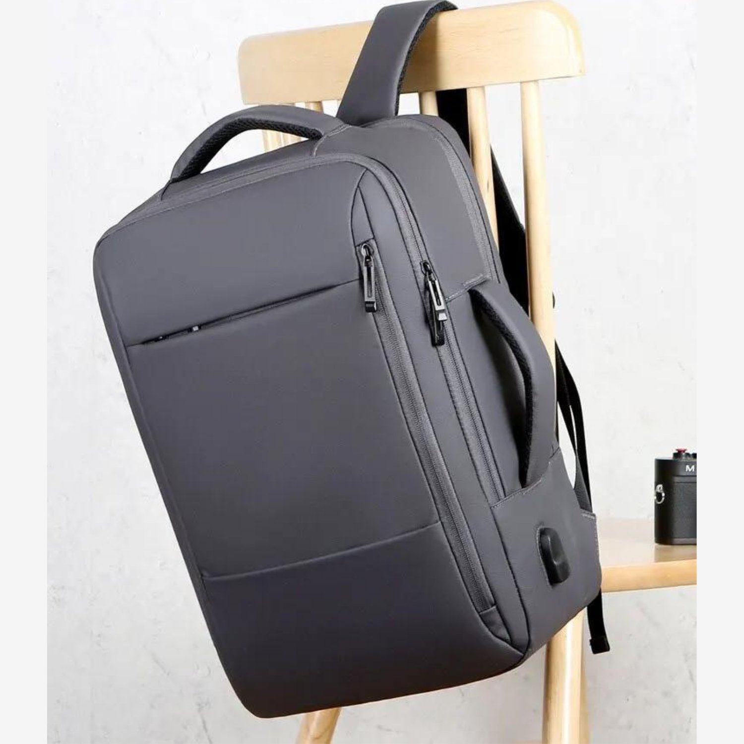 Tech-Savvy Commuter: Modern USB Charging Laptop Backpack