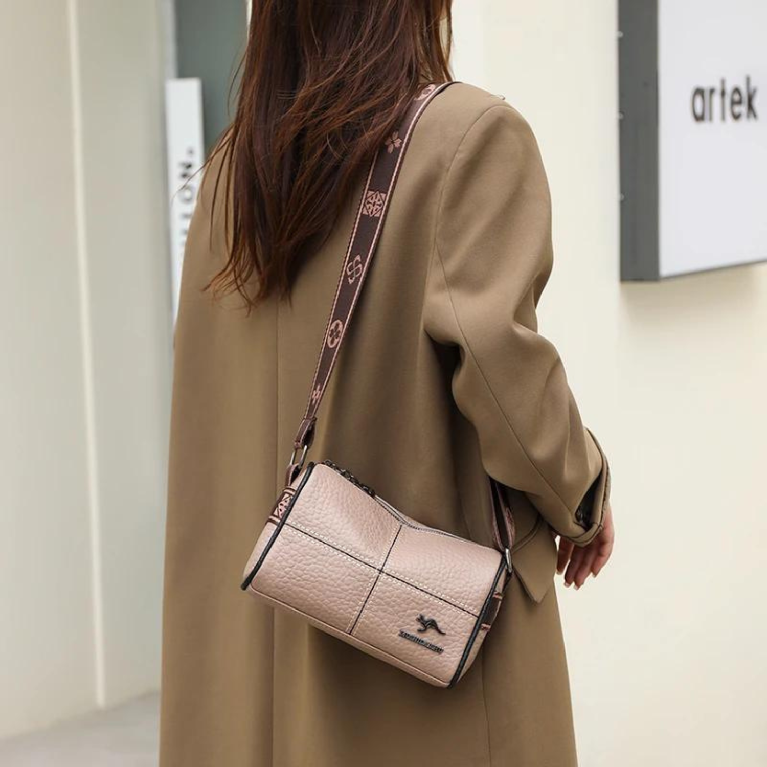 Chic Contrast Luxury Leather Crossbody Bag