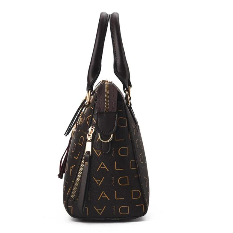 Vento Marea Signature Print Tote: Tasseled Elegance