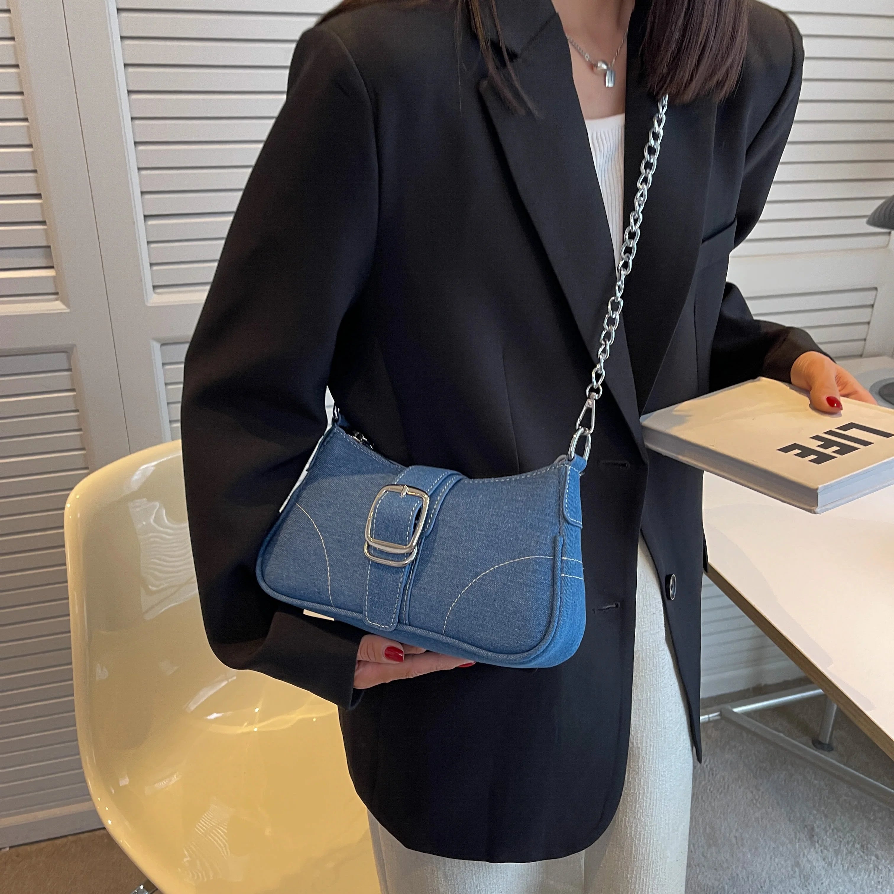 Denim Delight Shoulder Bag: Casual Luxe