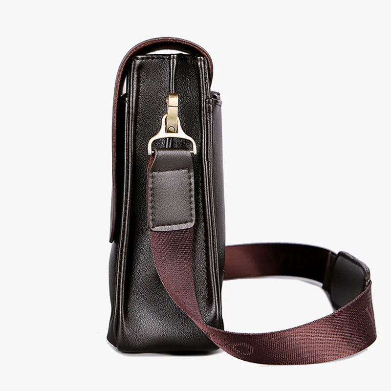 Classic Black Polo-Inspired Shoulder Bag – Timeless Style Statement