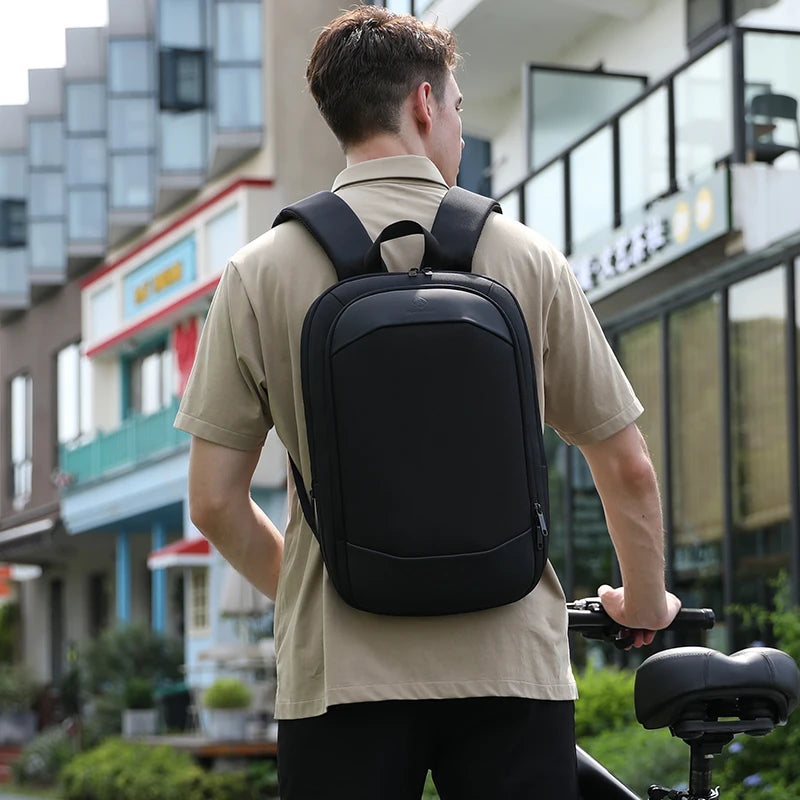 Heroic Knight 15.6-Inch Expandable Laptop Backpack